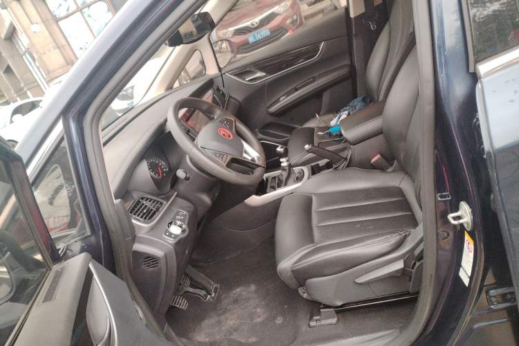 Used BYD Song MAX 2017 1.5T Manual Smart Connect Luxury 7-Seater