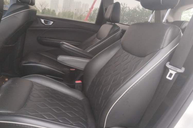 Used Wuling Jiachen 2022 1.5T CVT Deluxe Flagship Edition Left Rear Seat