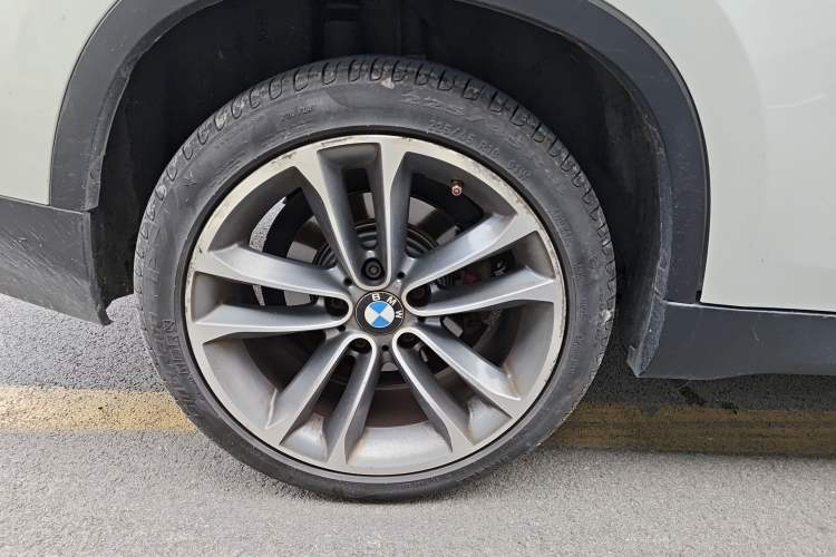 Used BMW X1 2015 sDrive18i Leading Edition