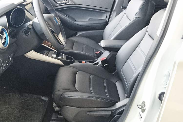 Used BYD Yuan New Energy 2019 EV360 Smart Connect Leading Model