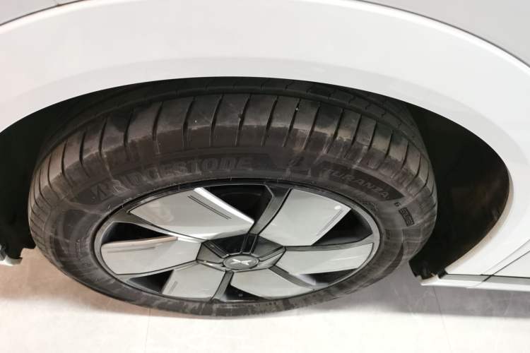 Used XPeng X9 2024 702 Ultra-Long Range Pro