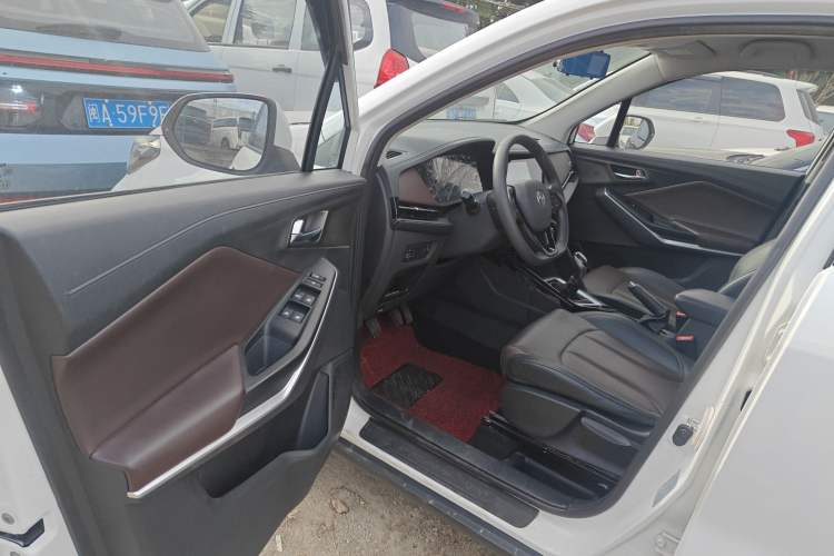 Used Changan CS15 2019 1.5L Manual Entry-Level Version China V Standard