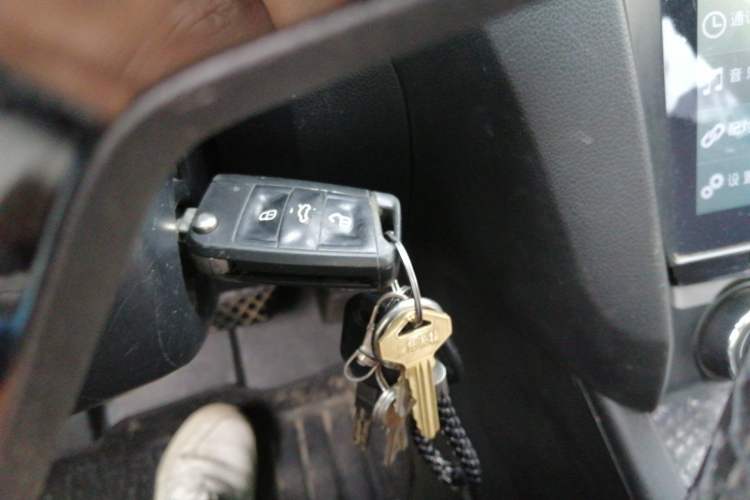 Used Skoda Octavia 2017 1.6L Automatic Smart Drive Edition Vehicle Key