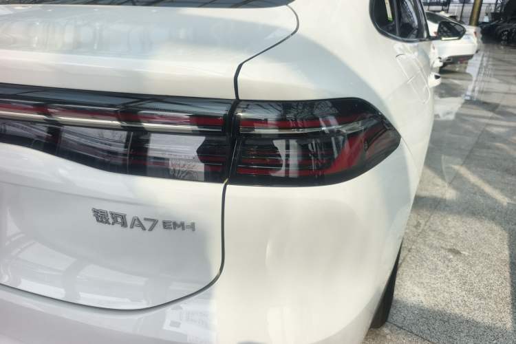 Used Geely Galaxy A7 2025 Model EM-i 150km Exploration+ Edition