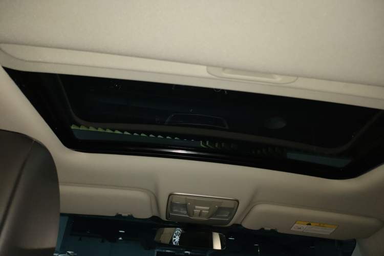 Used CHANGAN Ruicheng CC 2022 Blue Whale Edition 1.5T DCT Luxury Model Headliner