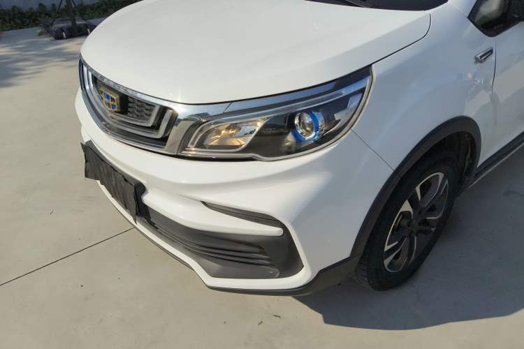 Used Geely Auto Vision X3 2019 Upgraded Model 1.5L Manual Luxury Version