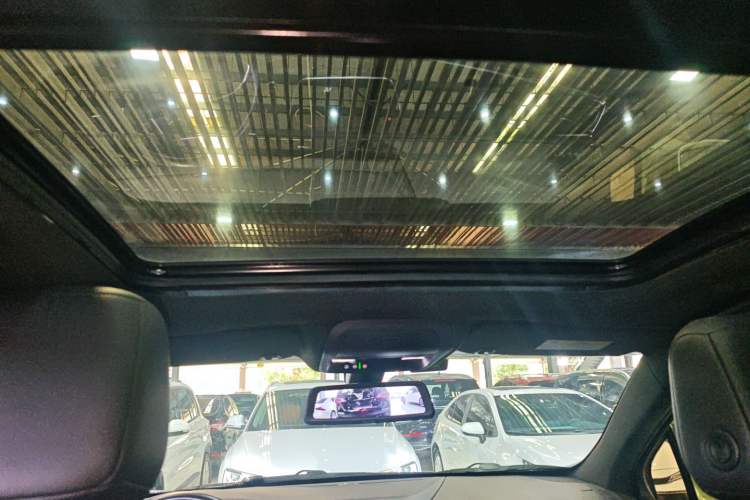 Used Cadillac XT5 2018 28E Four-Wheel Drive Tech Version
