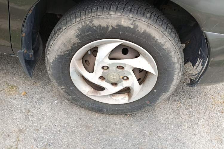 Used JAC Group Refine 2011 2.0L Shuttle Gasoline Comfort Edition HFC4GA3