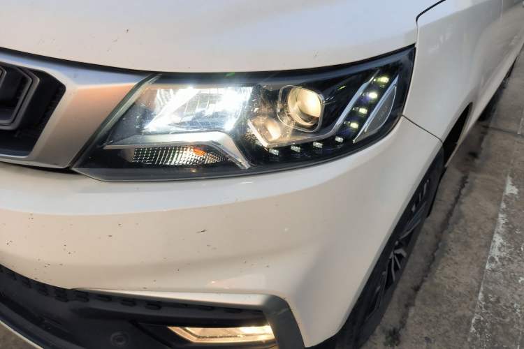 Used Geely Auto Vision X6 2018 1.8L Manual 4G Connect Luxury Edition