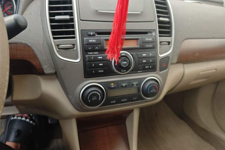 Used Nissan Sylphy 2009 1.6 XL Manual Luxury Sunroof Edition
