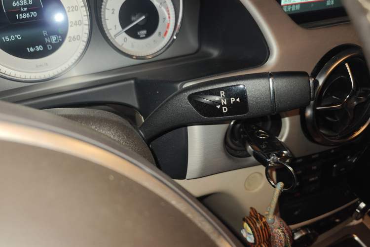 Used Mercedes-Benz GLK-Class 2013 GLK 300 4MATIC Dynamic Sunroof Model Gear Lever