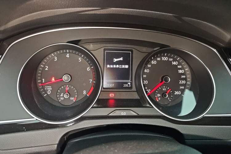 Used Volkswagen Magotan 2018 330TSI DSG Advanced Model Instrument Cluster