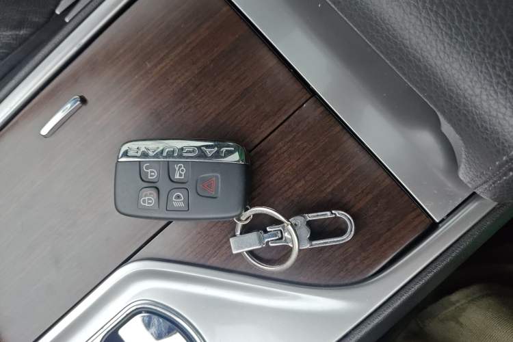 Used Jaguar XF 2015 XF 2.0T Prestige Edition