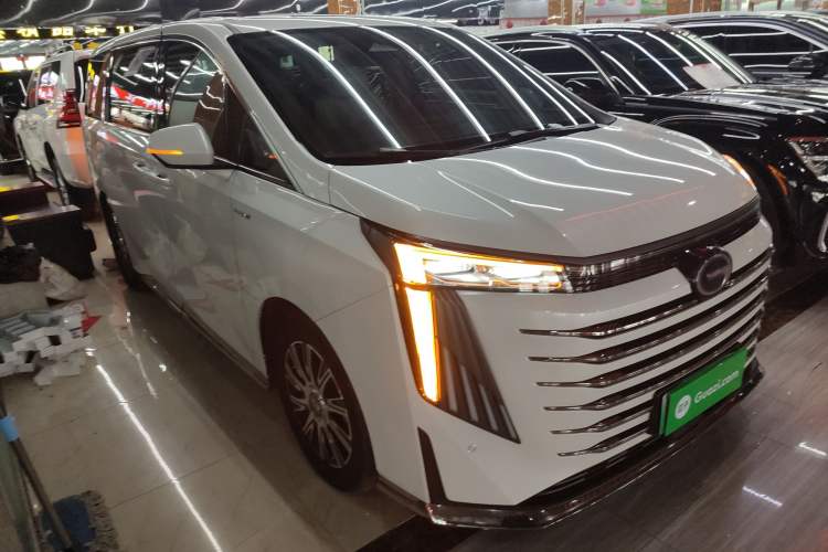 Used GAC Trumpchi E9 2023 E9 MAX Front Right 45 Deg