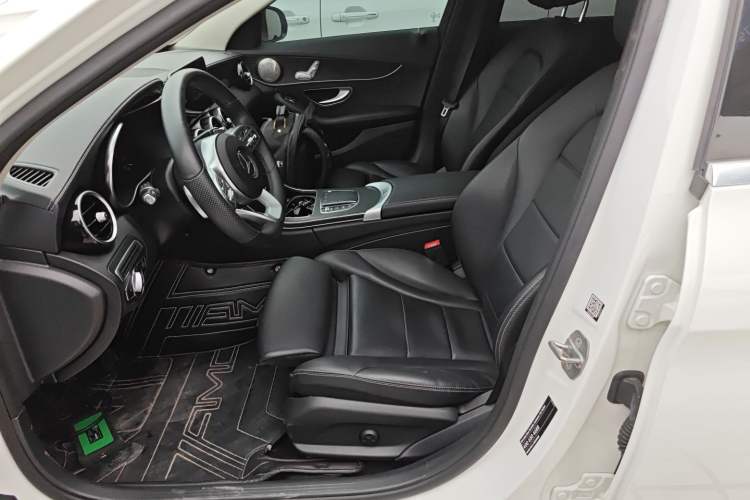Used Mercedes-Benz C-Class 2021 C 200 L Fashion Edition Sport Version Left Front Seat