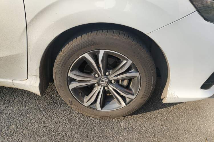 Used Honda Crider 2022 180Turbo CVT Luxury Edition Right Front Wheel Hub