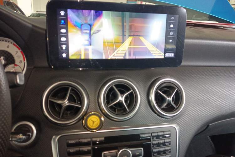 Used Mercedes-Benz A-Class 2015 A 200 Fashion Model
