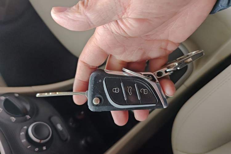 Used Hyundai Verna (older generation) 2016 1.4L Automatic Smart GLS