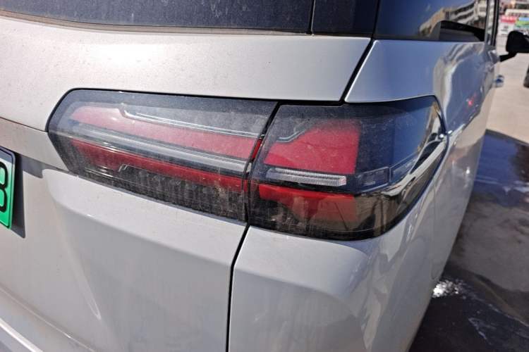 Used Wuling Starlight 730 2025 Model Pure Electric 500km Luxury Edition