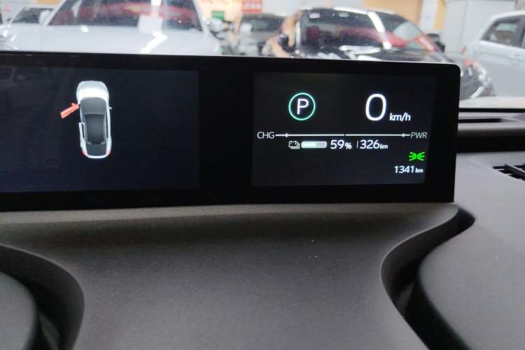 Used Toyota bZ5 2025 Model 550 PRO
