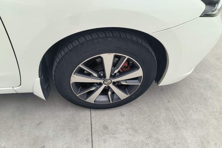 Used Nissan Lannia 2016 1.6L CVT Cool Edition Exterior 5