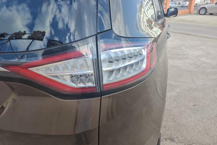 Used Ford Edge 2017 EcoBoost 245 Four-Wheel Drive Sporty 7-Seater Right Rear Taillight