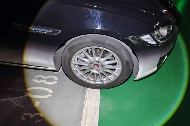 Used Jaguar XFL 2017 XFL 2.0T 200PS Windflower Edition