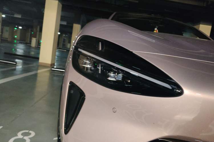 Used Xiaomi Auto YU7 2025 Ultra-Long Range High-Performance All-Wheel-Drive Max Edition
