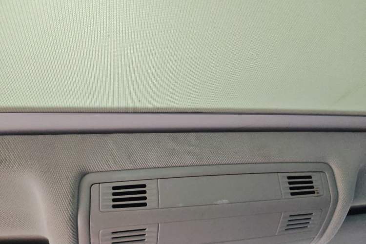 Used Volkswagen Tayron 2020 280TSI Two-Wheel Drive Luxury Connect Edition
