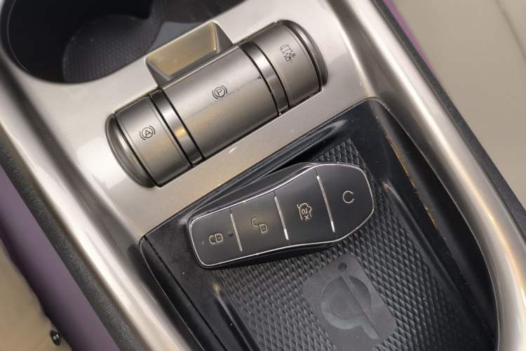 Used BYD Dolphin 2021 405 km Fashion Edition Vehicle Key