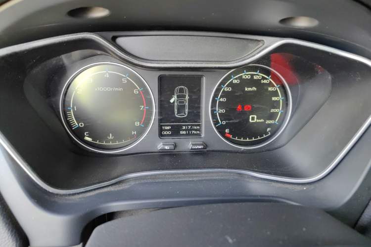 Used Geely Auto Vision X6 2016 1.8L Manual Luxury Model
