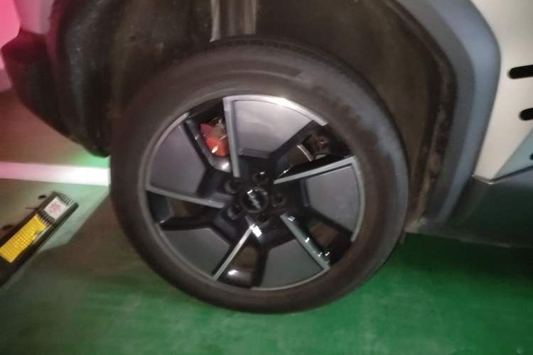 Used Formula Leopard Titanium 3 2025 501KM All-Wheel Drive Intelligent Driving Ultra Version