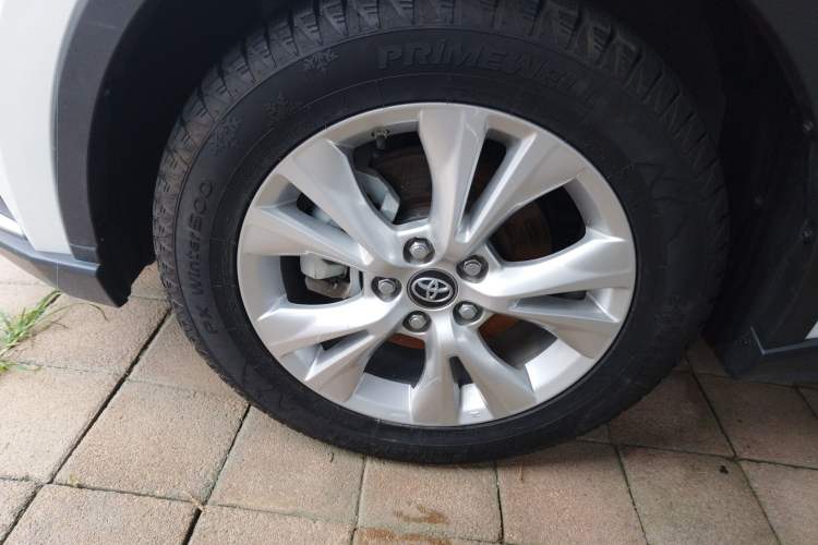 Used Toyota IZOA 2021 2.0L Enjoy Edition