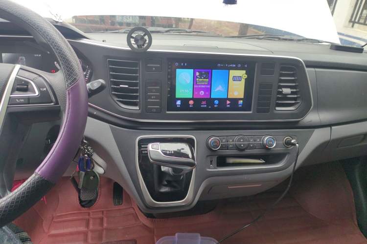 Used SAIC MAXUS Xintu V80 2025 PRO Aoyuntong 2.0T Automatic Long Wheelbase Ultra-Low Roof 6/7/8/9-Seater