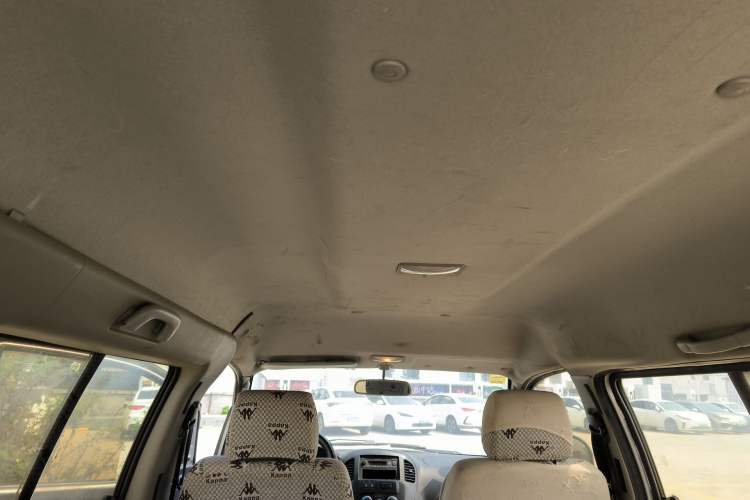 Used FORTHING Lingzhi 2013 V3 1.5L 7-Seater Standard Model II
