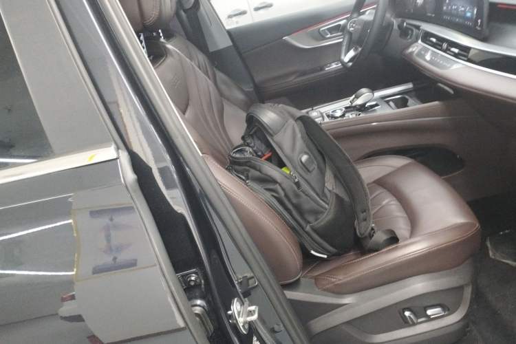 Used Chery Tiggo 8 PLUS 2024 Champion Edition 290TGDI DCT Deluxe Version 5-Seater