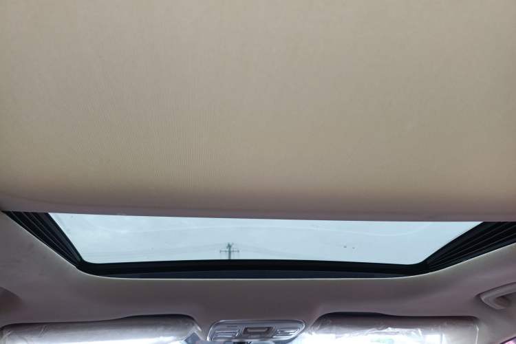 Used Geely Auto Emgrand X7 Sport 2016 1.8TD Automatic ZhiShang Model Headliner