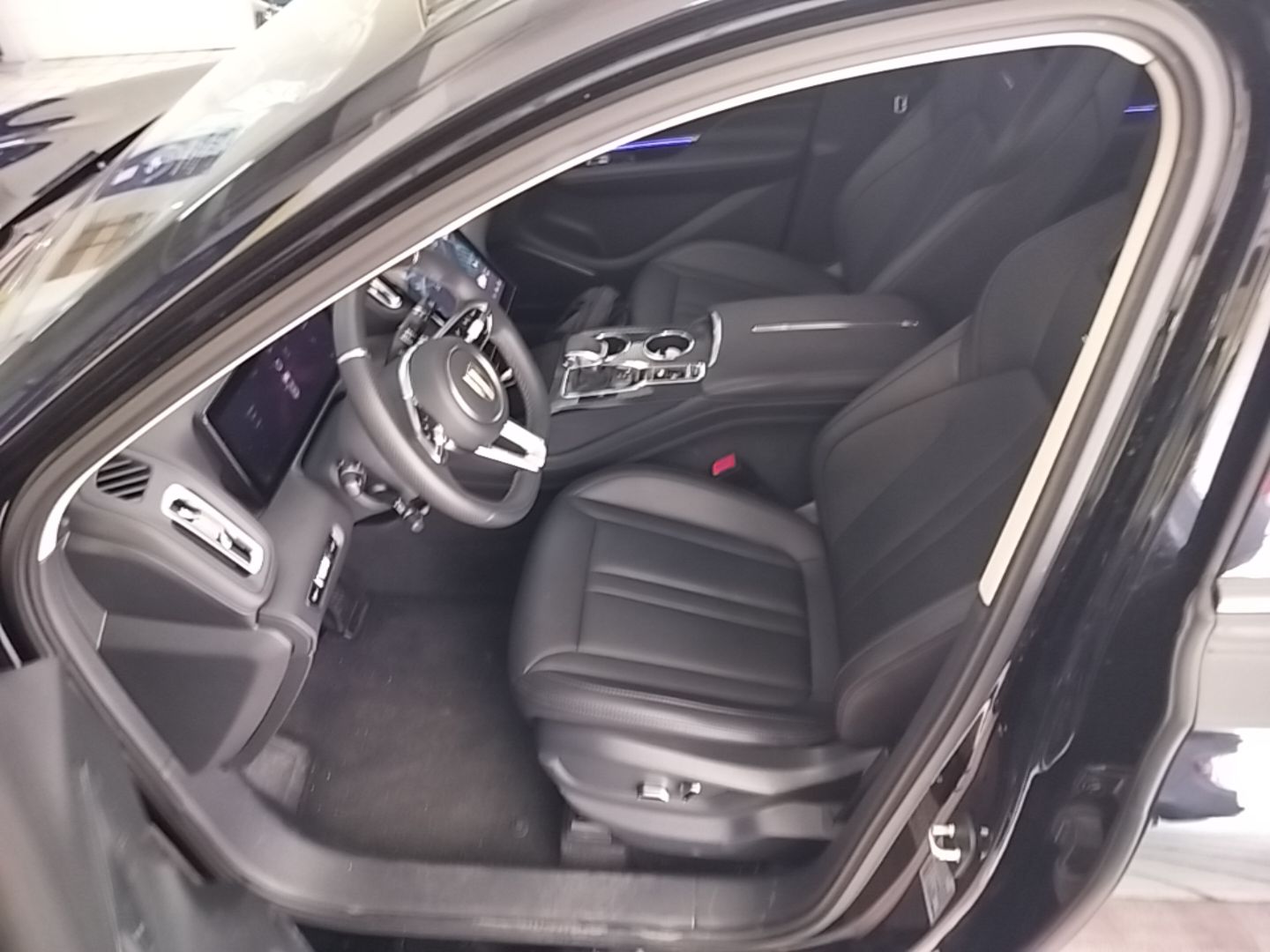 Hongqi HS3 2023 1.5T Two-Wheel Drive Shanwei Edition — снимка 18