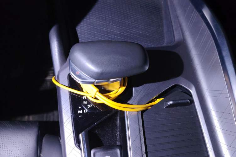 Used Geely Auto Preface 2021 2.0TD Luxury Version Gear Lever