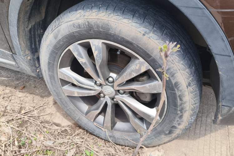 Used Geely Auto Emgrand X7 Sport 2016 2.0L Manual ZhiShang Version Right Front Wheel Hub