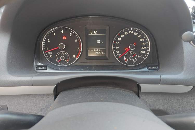 Used Volkswagen Touran 2013 1.4T Manual Comfort Edition 5-Seater Instrument Cluster