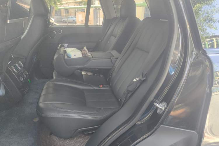 Used Land Rover Range 2014 3.0 TDV6 Vogue Left Rear Seat