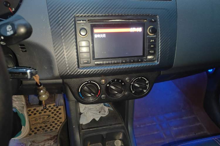 Used Suzuki Swift 2015 1.5L Manual Limited Edition