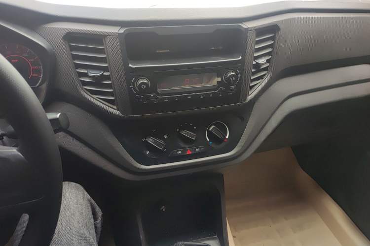 Used Wuling Hongguang V 2021 1.5L Jingqu Version LAR