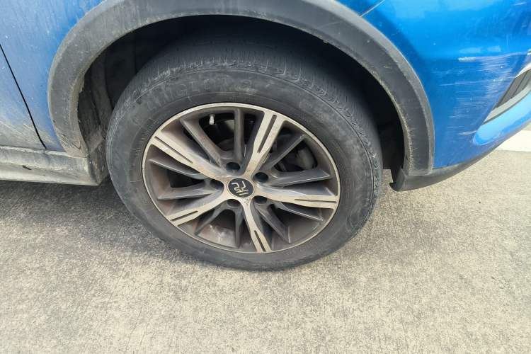 Used BYD Yuan New Energy 2019 EV360 Smart Connect Leading Model
