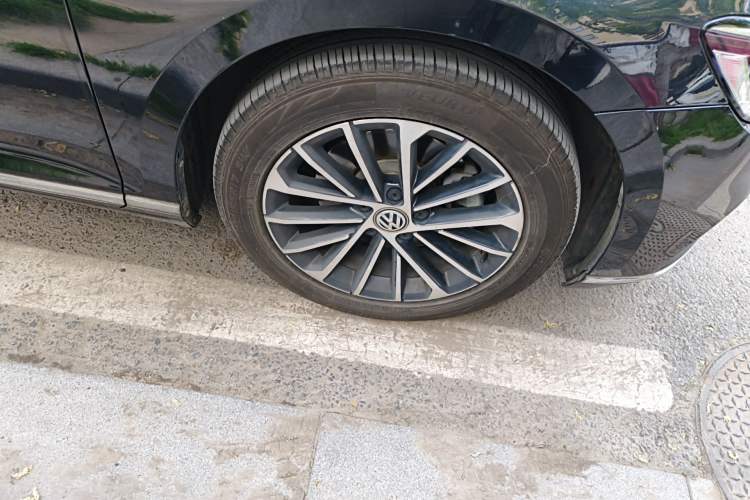 Used Volkswagen Magotan 2020 330TSI DSG Luxury Edition Exterior 1