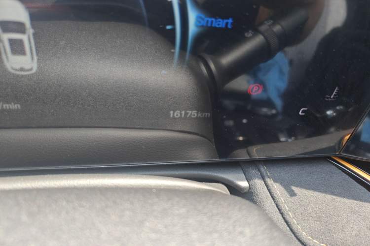 Used CHANGAN OSHAN X5 PLUS 2023 Revised 1.5T DCT Pioneer Edition
