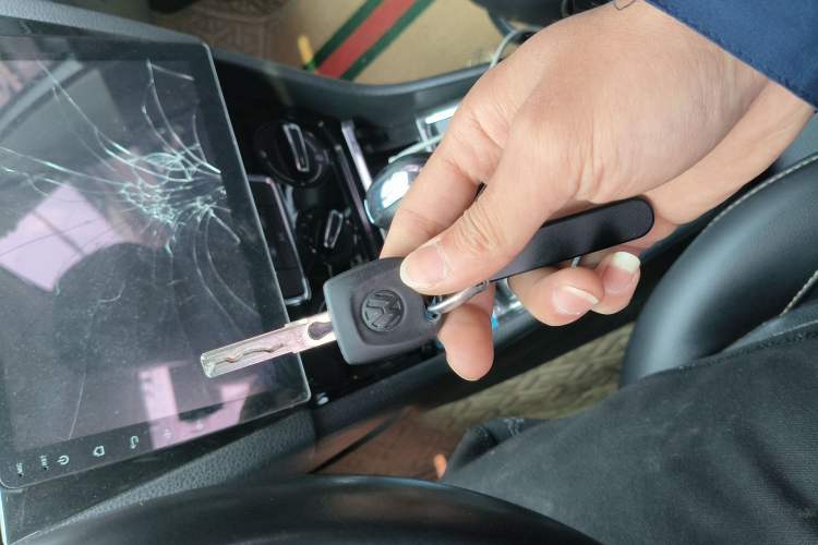 Used Volkswagen Bora 2016 1.6L Automatic Comfort Model
