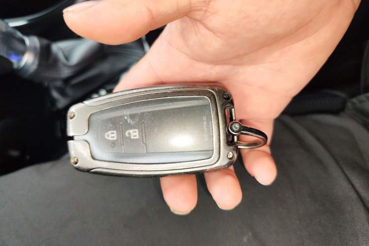 Used Toyota C-HR 2020 2.0L Luxury Edition Interior 1