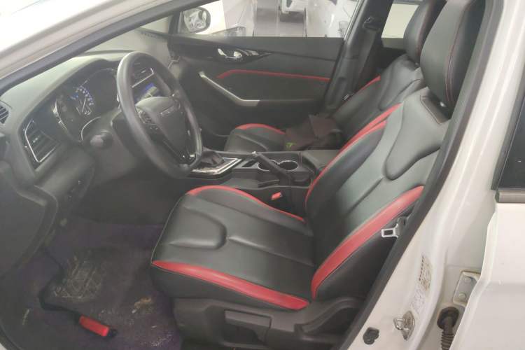 Used Venucia D60 2018 1.6L CVT Smart Connect Elite Edition